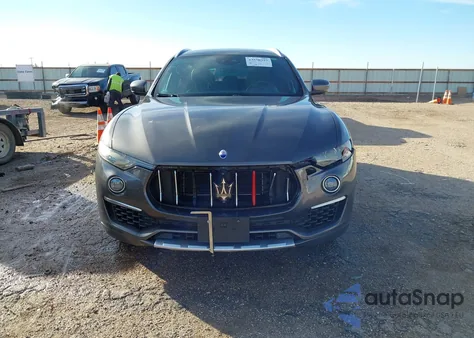 2019 Maserati Levante S Granlusso z USA, uszkodzony, nr VIN ZN661YUL8KX315518